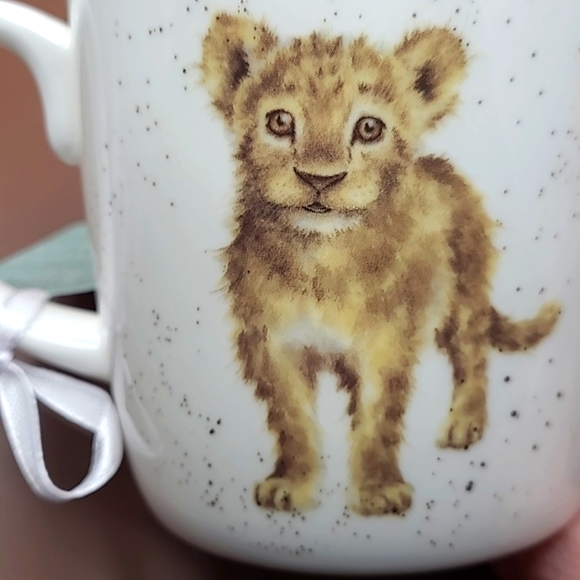 Royal Worcester Lion "Family Pride" large bone china mug - Picture 9 of 10